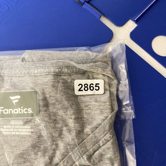 TEXAS RANGERS WORLD SERIES CHAMPIONS LOCKER ROOM T-SHIRT WOMENS MEDIUM V-NECK - Picture 10 of 10